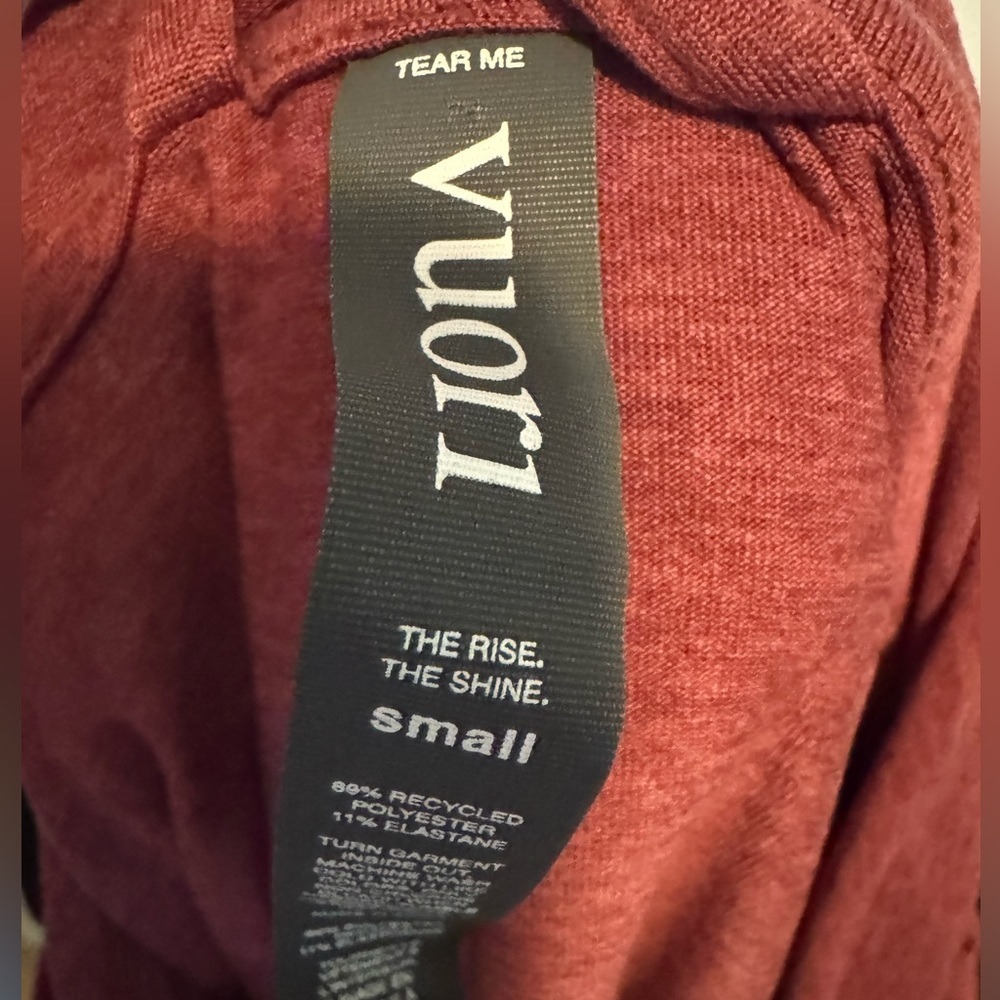 Vuori Halo Essential Hoodie Currant Heather SZ S - Picture 5 of 9